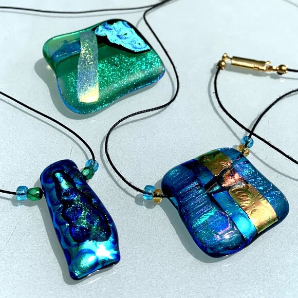 Italian Linea UR Khan Dichroic Glass Jewelry 3pc Set - Picture 2 of 15